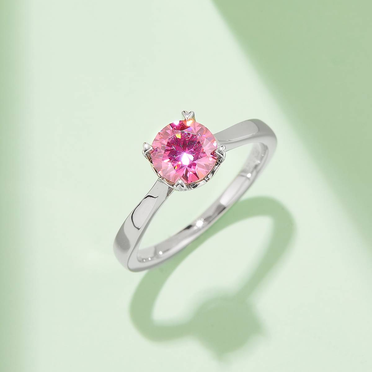 Straight arm heart-shaped cup four claw S925 silver plated platinum Moissanite women's ring 1 carat D-grade
